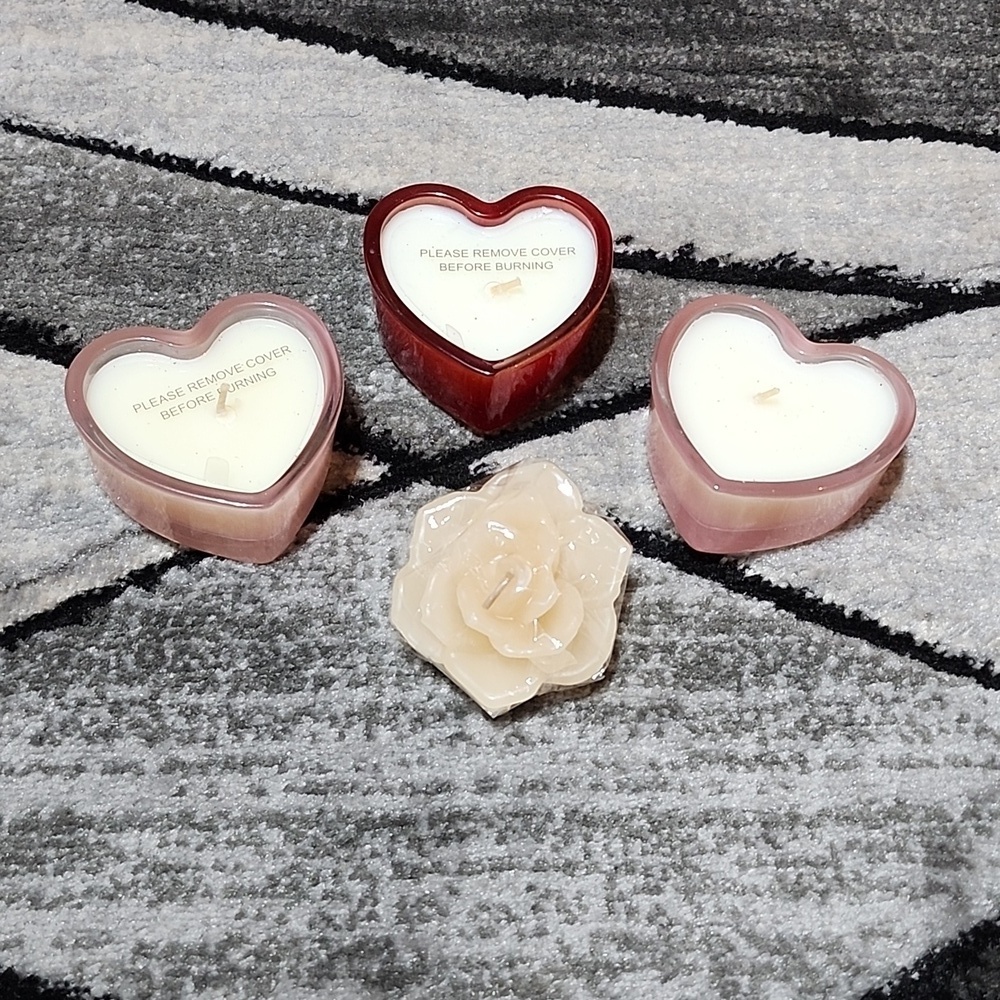DECORATIVE HEART SHAPED & FLOWER FLOATING VANILLA SCENTED CANDLE BUNDLE …